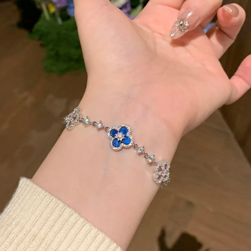 GlowCLOVER 5 MOTIF PINK BLUE RED WHITE BRACELET