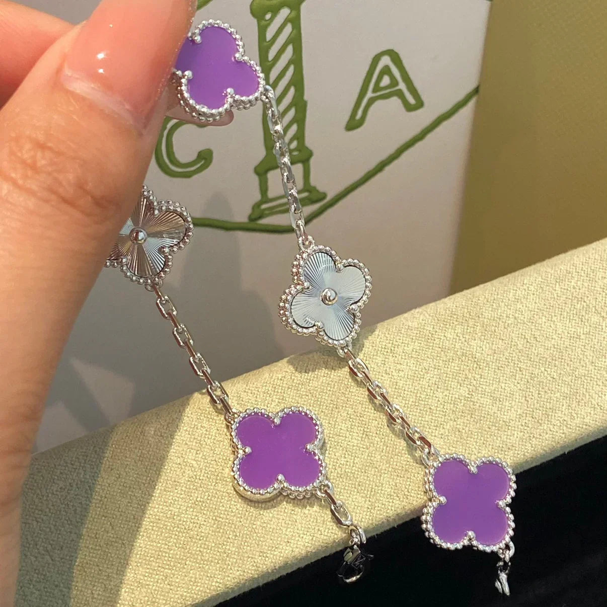 [Glow]New  CLOVER 5 MOTIF VIOLET BRACELET COLLECTION
