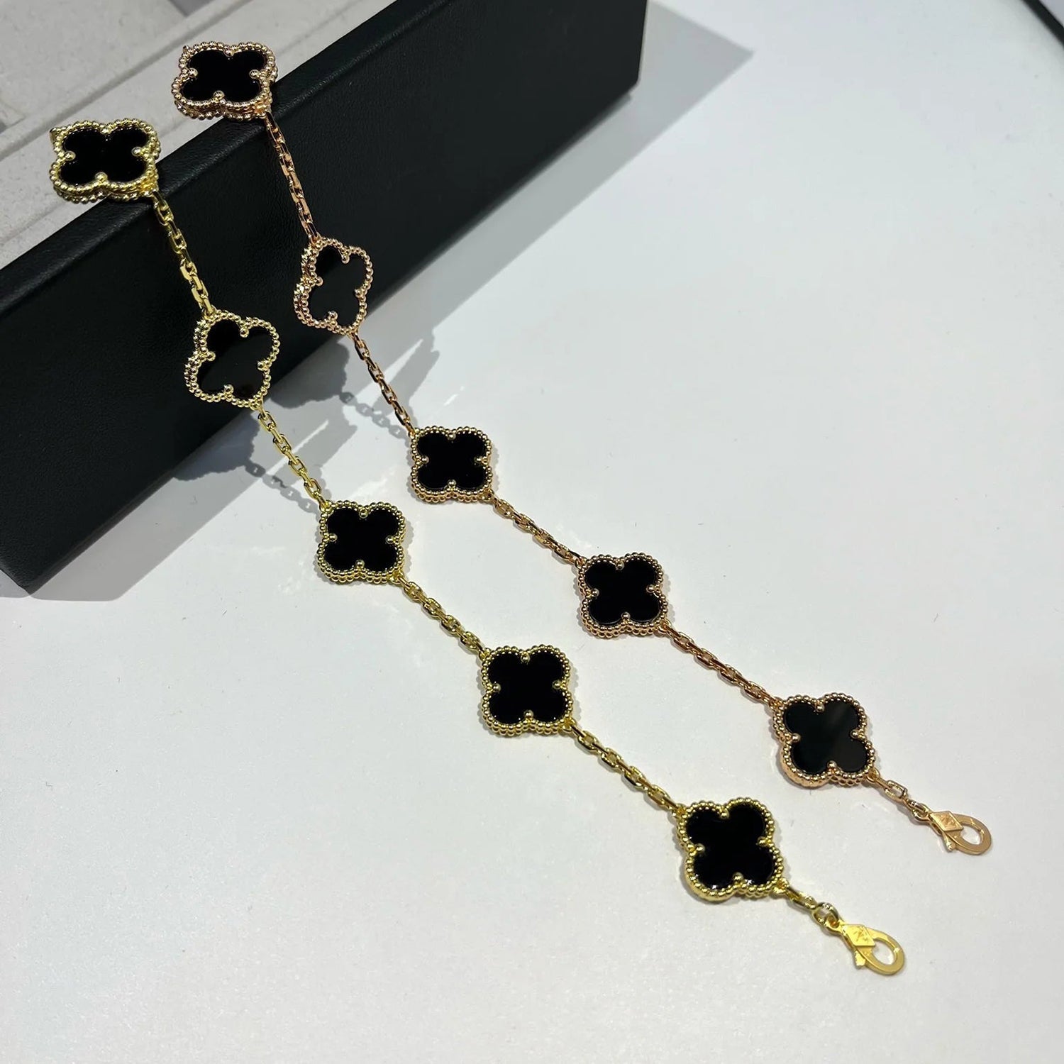 [Glow]New  CLOVER 5 MOTIF ONYXS BRACELET COLLECTION