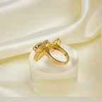 ¡®Glow¡¯LUCKY BETWEEN THE FINGER RING