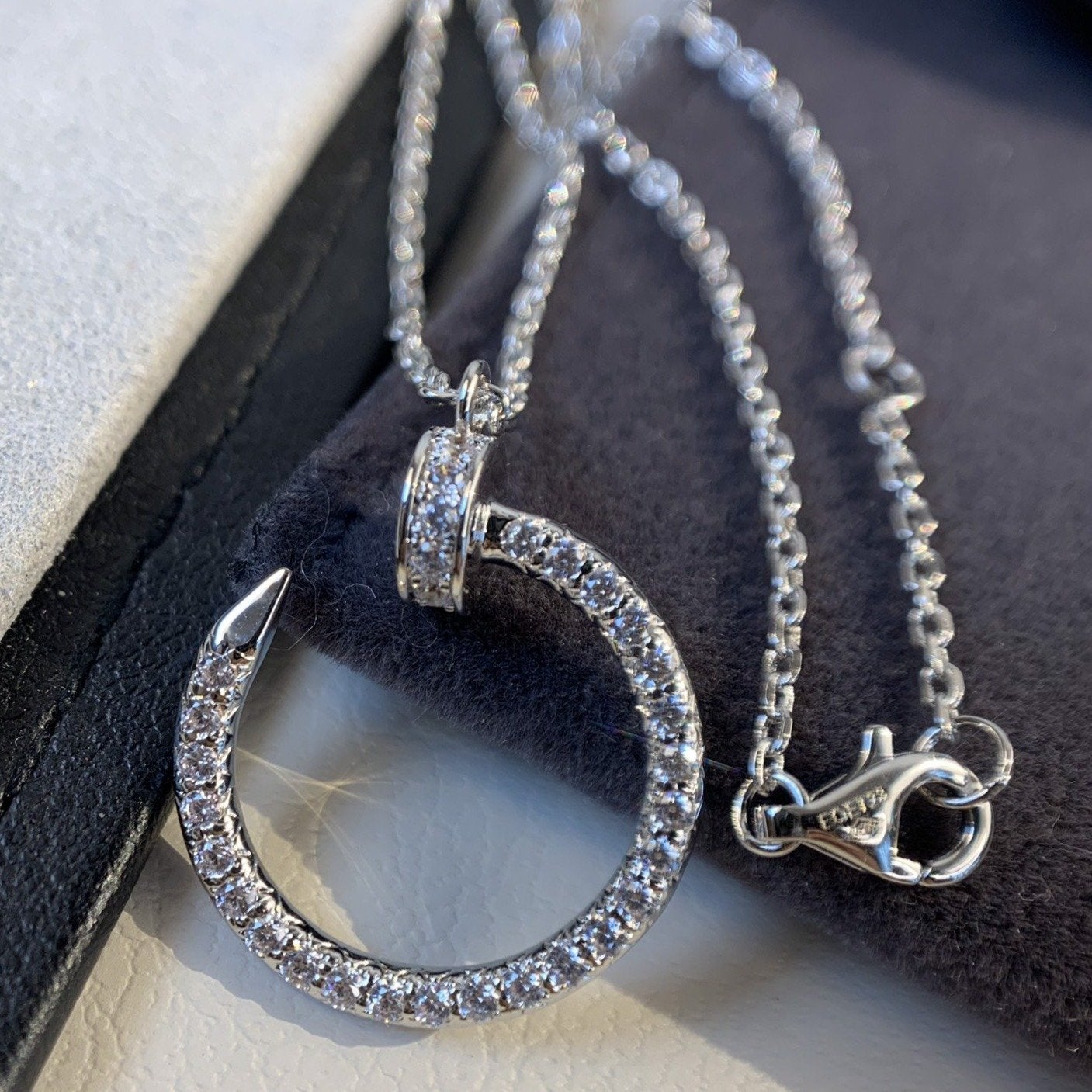 GlowJUSTE NECKLACE SILVER DIAMONDS
