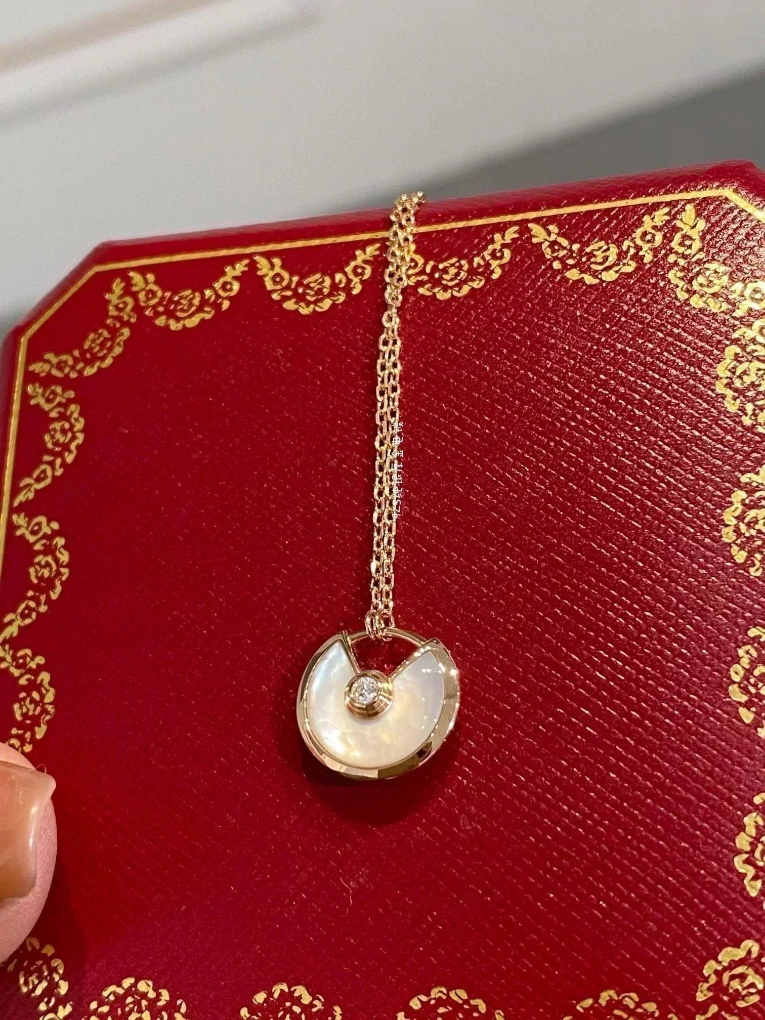 GlowAMULETTE ROSE GOLD MOP NECKLACE
