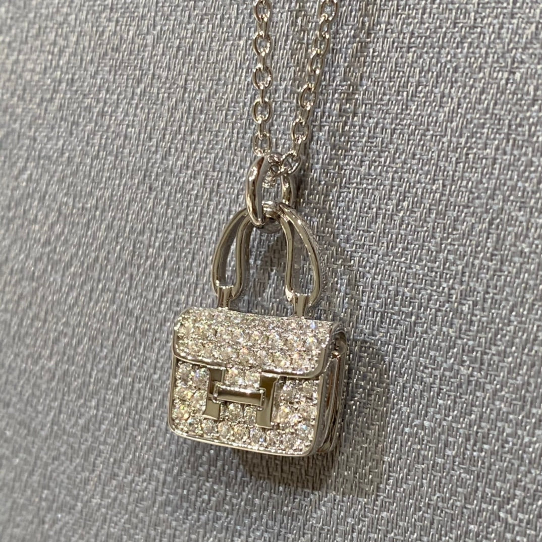 GlowCONSTANCE PEDANT DIAMOND NECKLACE