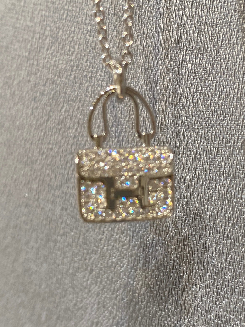 GlowCONSTANCE PEDANT DIAMOND NECKLACE