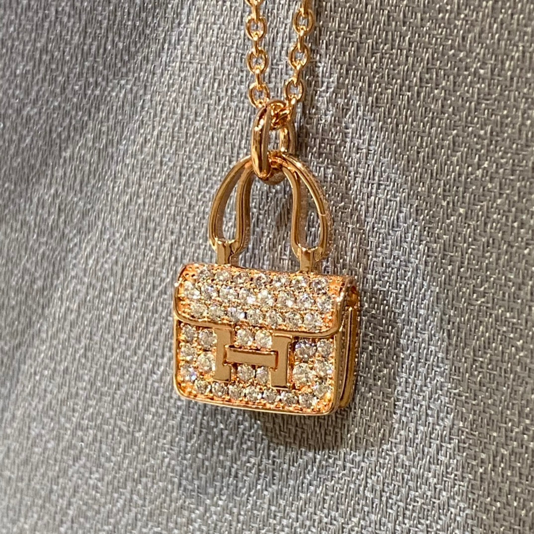 GlowCONSTANCE PEDANT DIAMOND NECKLACE