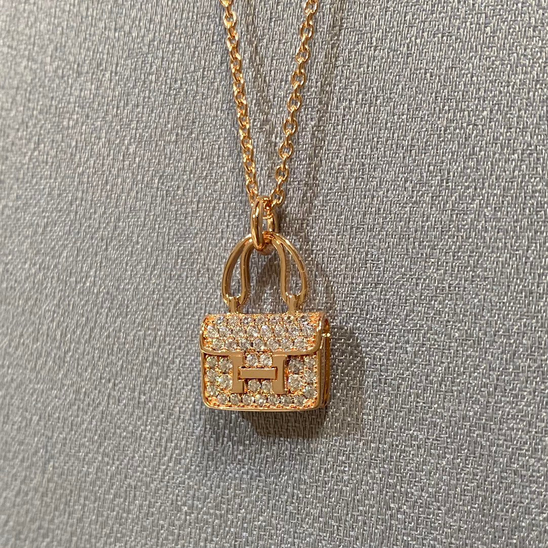 GlowCONSTANCE PEDANT DIAMOND NECKLACE