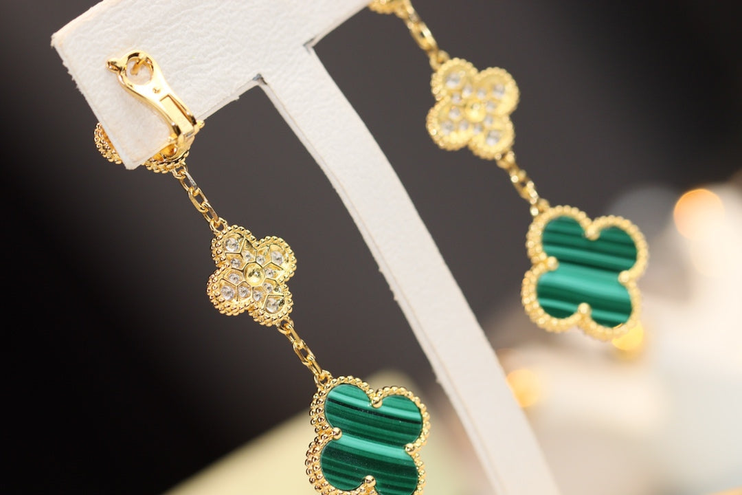 ¡®Glow¡¯CLOVER EARRINGS GOLD MALACHITE DIAMOND 3 MOTIF