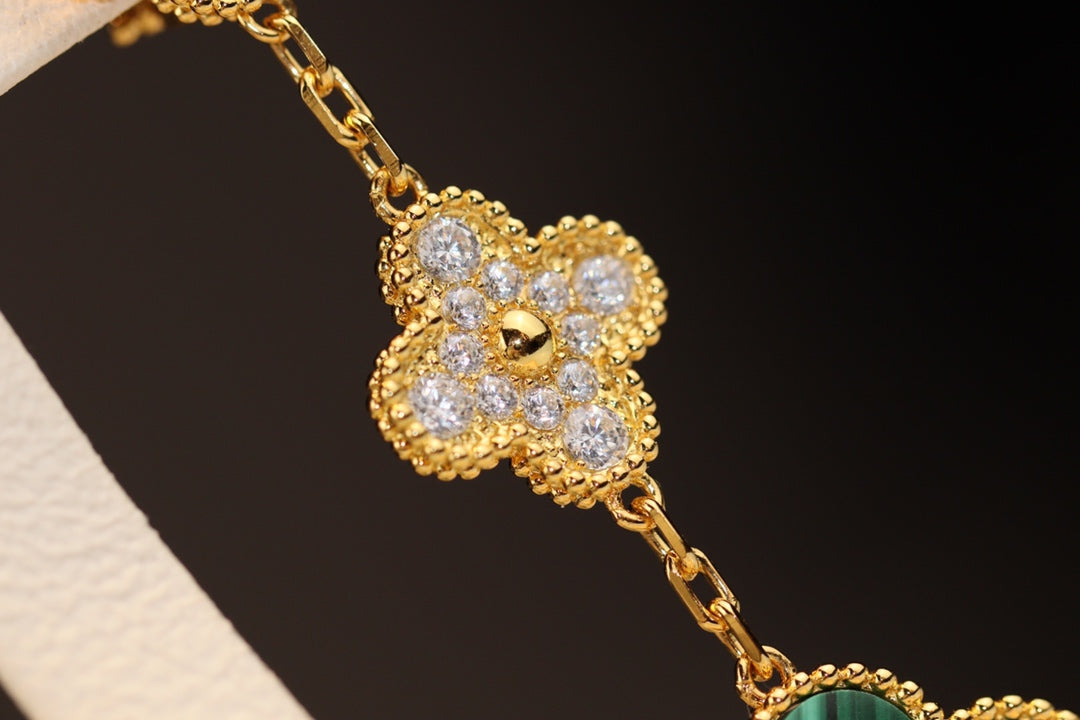 ¡®Glow¡¯CLOVER EARRINGS GOLD MALACHITE DIAMOND 3 MOTIF