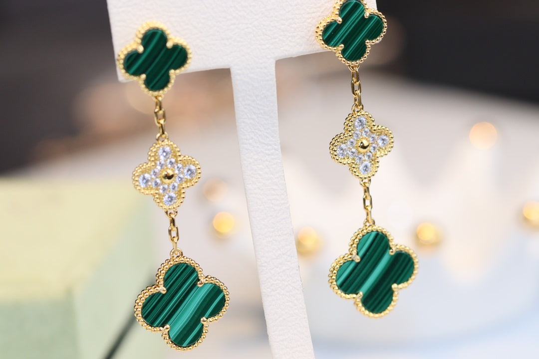¡®Glow¡¯CLOVER EARRINGS GOLD MALACHITE DIAMOND 3 MOTIF