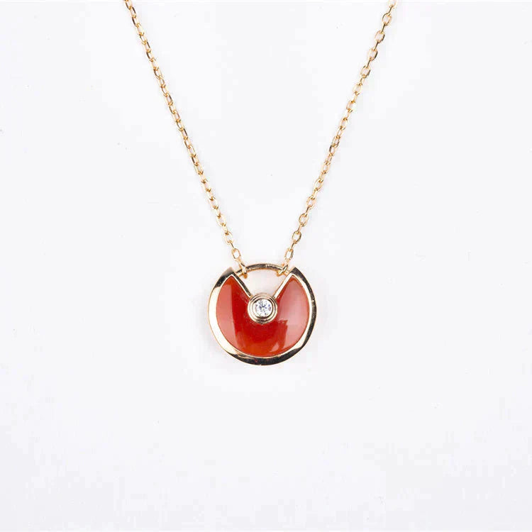 GlowAMULETTE GOLD CARNELIAN ONYX NECKLACE