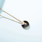 GlowAMULETTE GOLD CARNELIAN ONYX NECKLACE