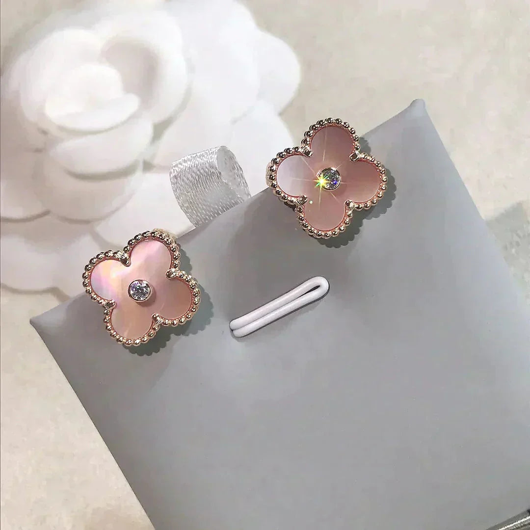 ¡®Glow¡¯CLOVER MEDIUM 1 MOTIFS  PINK MOP DIAMOND EARRINGS