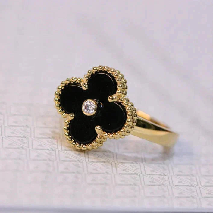 ¡®Glow¡¯CLOVER ONYX RING GOLD DIAMOND