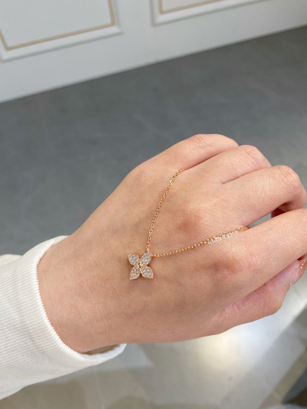 GlowSTAR DIAMOND NECKALCE