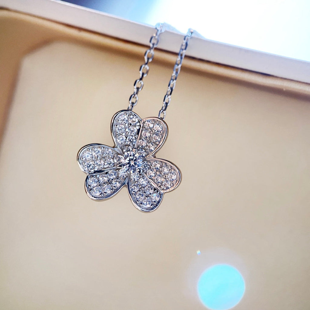 ¡®Glow¡¯CLOVER DIAMOND NECKLACE SILVER