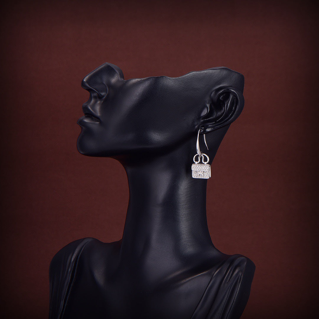 GlowKELLY DIAMOND EARRINGS