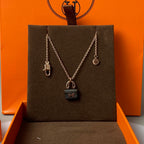 GlowCONSTANCE BLACK PEDANT PINK GOLD NECKLACE