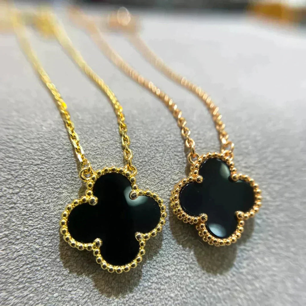 ¡®Glow¡¯CLOVER 15MM BLACK ONYX SINGLE FLOWER NECKLACE