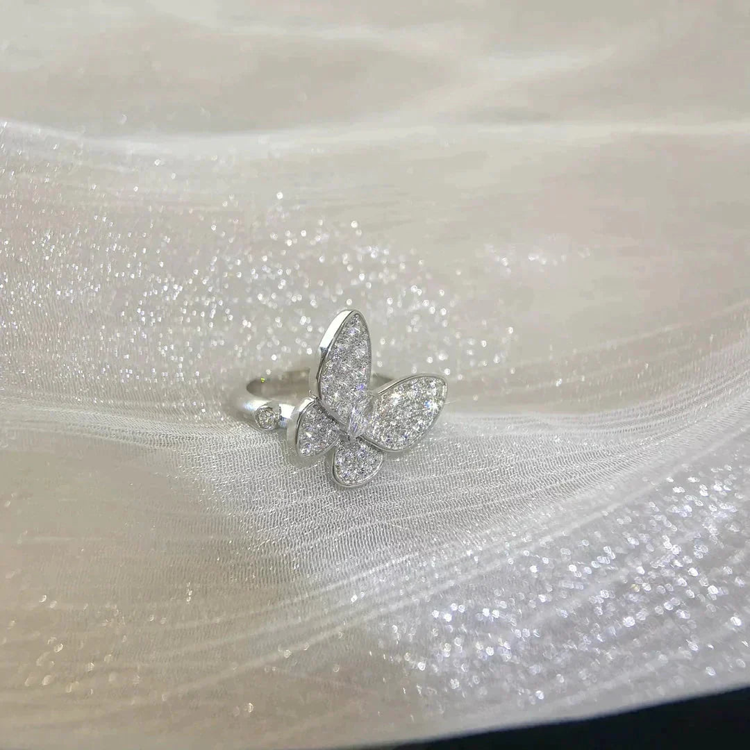 ¡®Glow¡¯BUTTERFLY DIAMOND RING