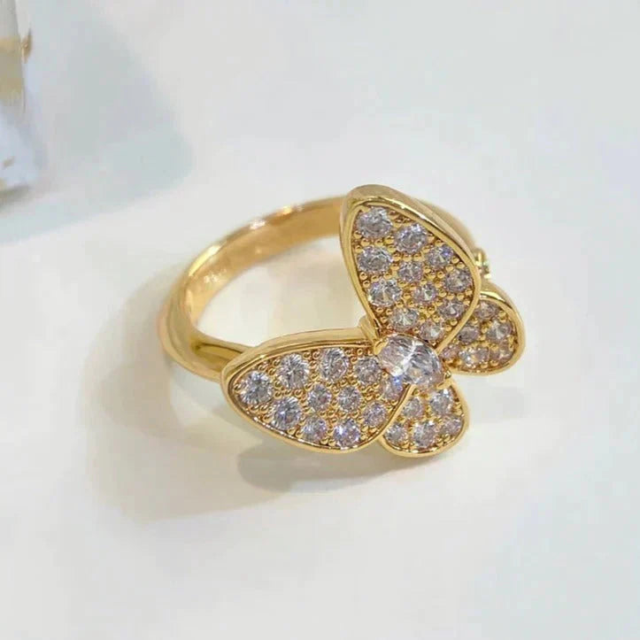 ¡®Glow¡¯BUTTERFLY DIAMOND RING