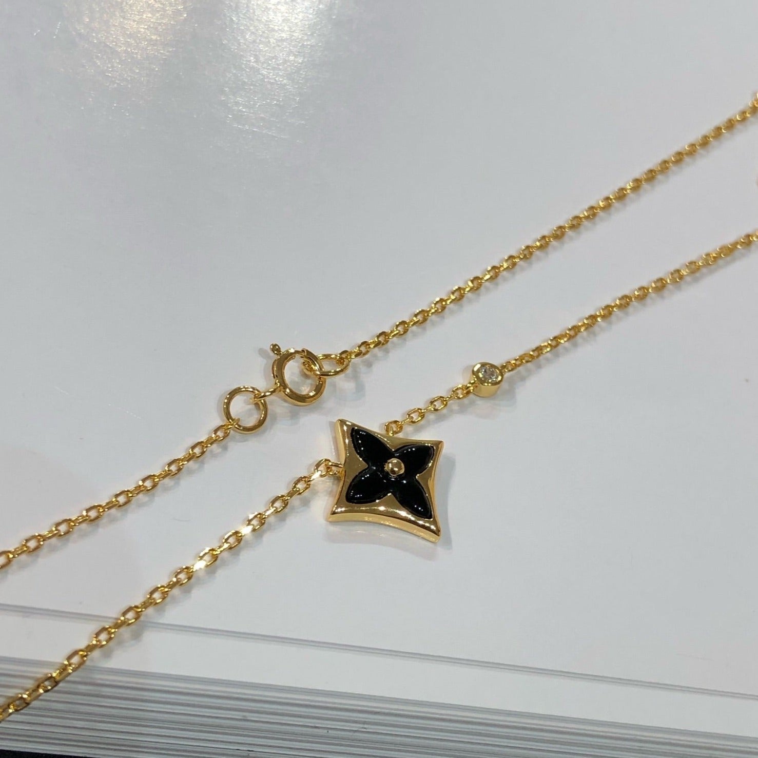 GlowSTAR BLACK MOP NECKLACE