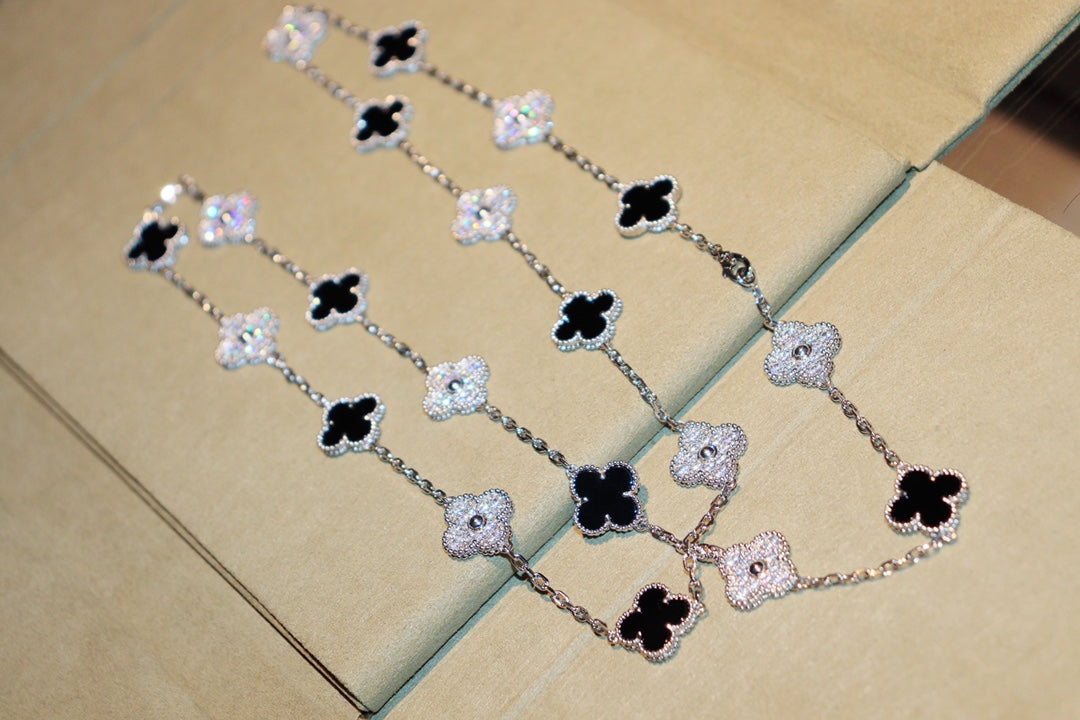¡®Glow¡¯CLOVER 20 MOTIFS ONYX DIAMOND SILVER