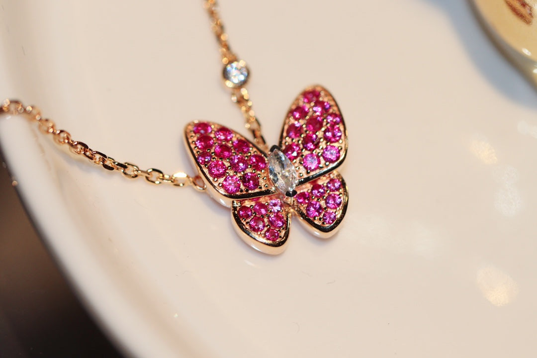 ¡®Glow¡¯BUTTERFLY RED DIAMOND ROSE GOLD NECKLACE