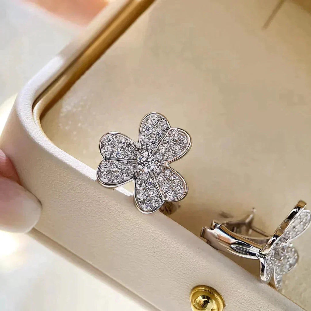 ¡®Glow¡¯CLOVER COMOS DIAMOND EARRINGS SILVER
