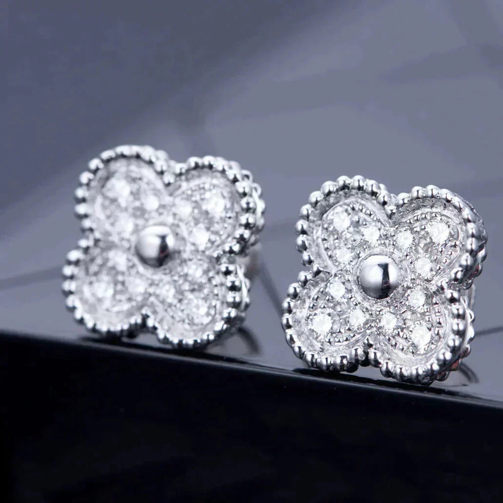 ¡®Glow¡¯CLOVER 1 MOTIFS DIAMOND STUD EARRINGS SILVER