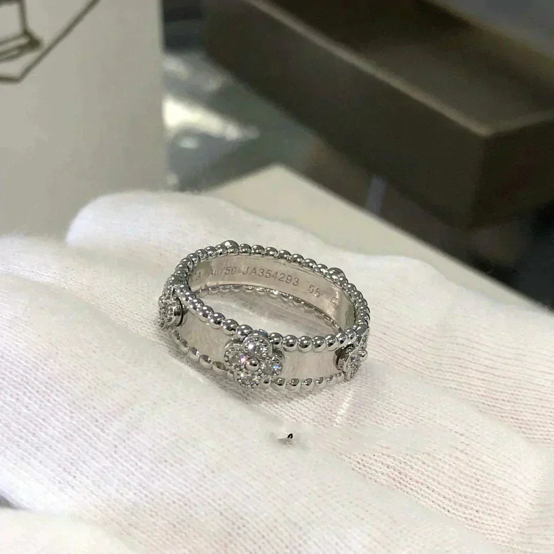 ¡®Glow¡¯PERLEE DIAMOND RING