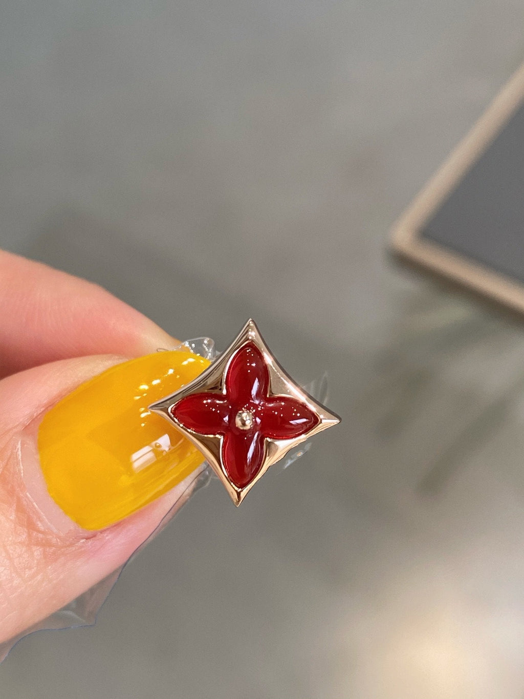 GlowSTAR AND SUN PINK GOLD CARNELIAN STUD EARRINGS