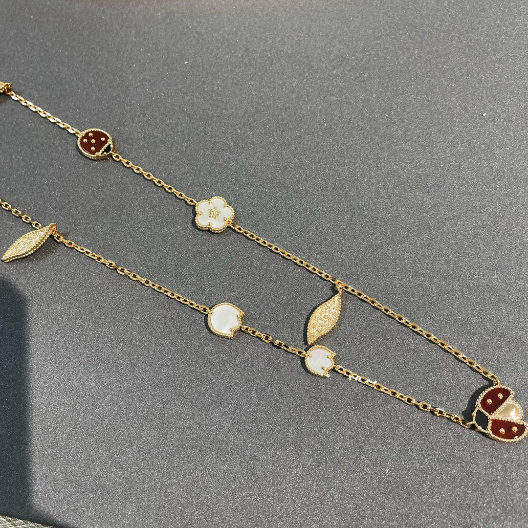 ¡®Glow¡¯LUCKY SPRING 15 MOTIFS GOLD NECKLACE