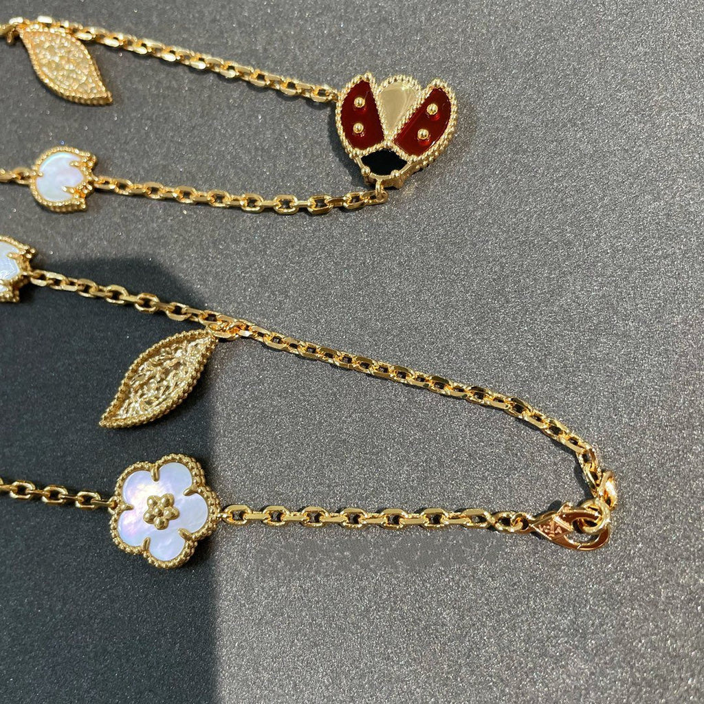 ¡®Glow¡¯LUCKY SPRING 15 MOTIFS GOLD NECKLACE