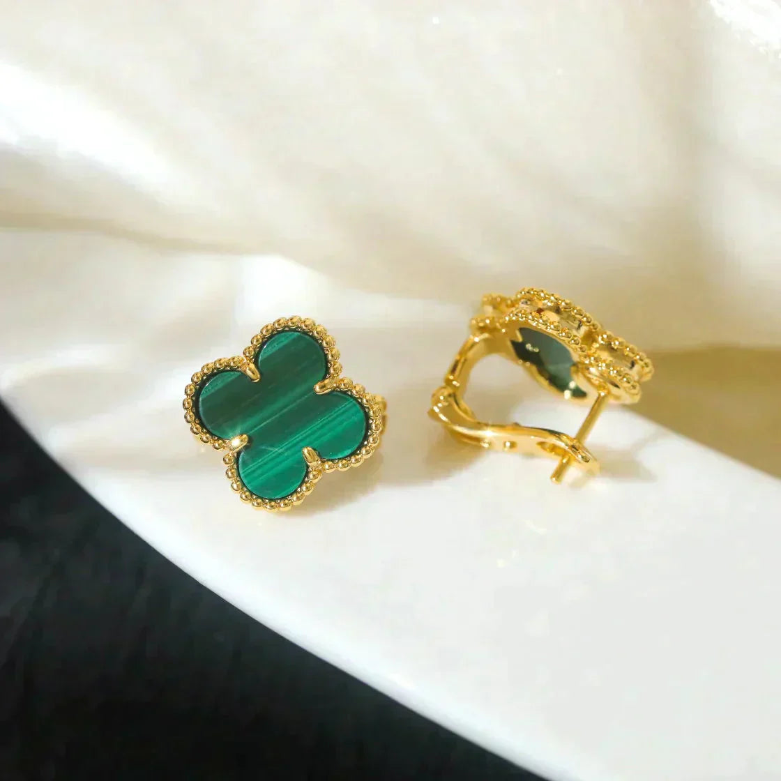 ¡®Glow¡¯CLOVER MEDIUM 1 MOTIFS MALACHITE  EARRINGS