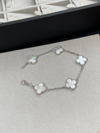 [Glow Jewelry]CLOVER WHITE PEARL MOP 5 MOTIF BRACELET COLLECTION