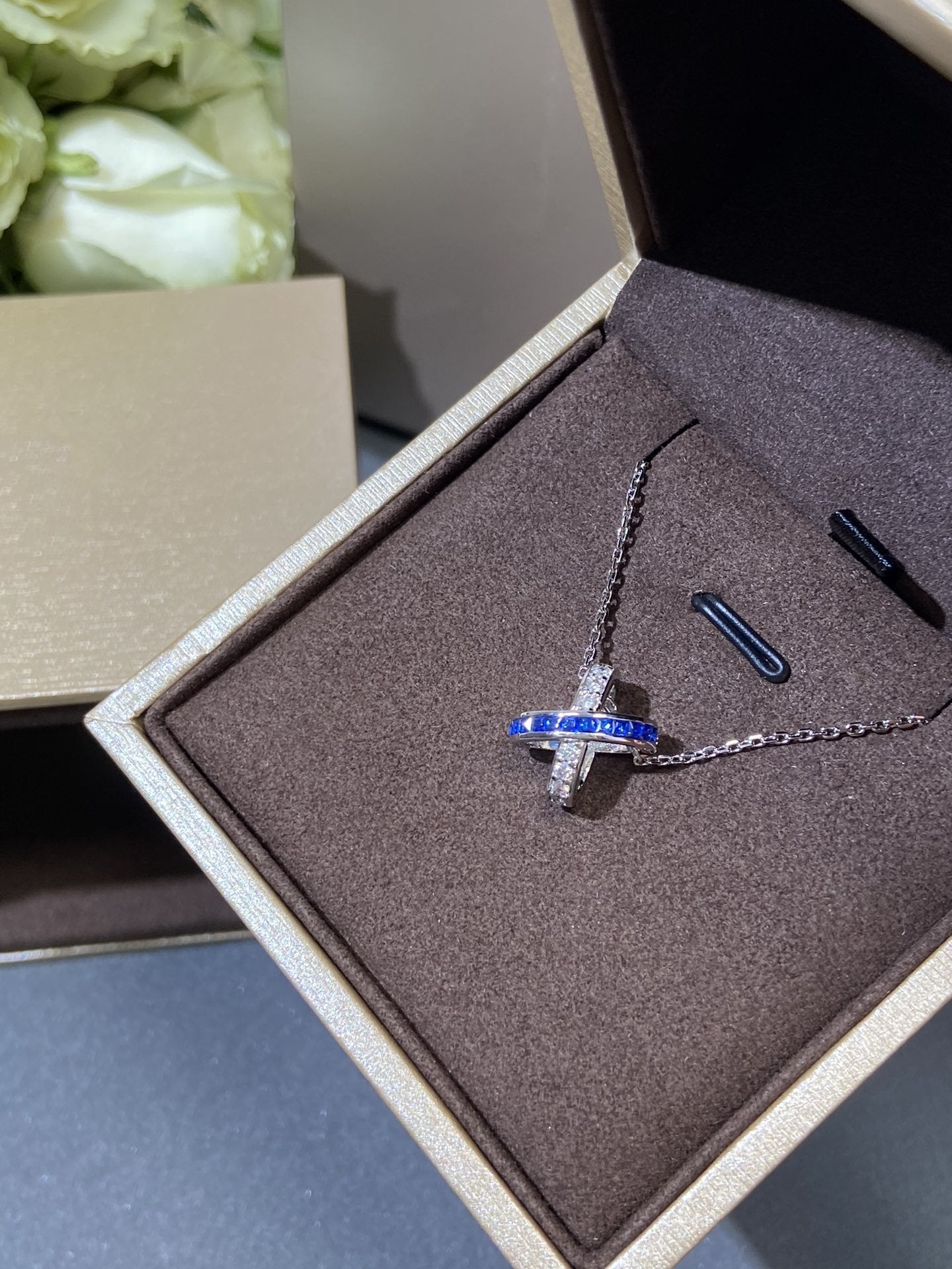 GlowLIENS DIAMOND SILVER NECKLACE