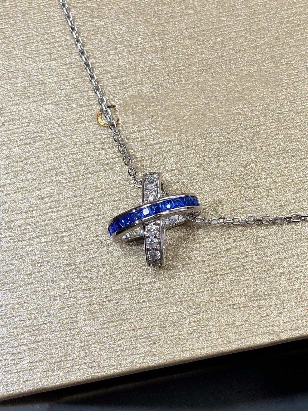 GlowLIENS DIAMOND SILVER NECKLACE