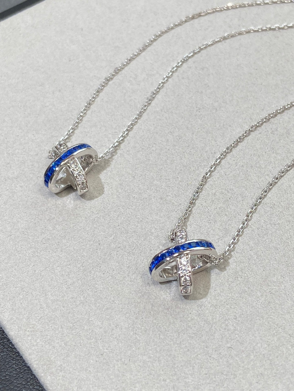 GlowLIENS DIAMOND SILVER NECKLACE