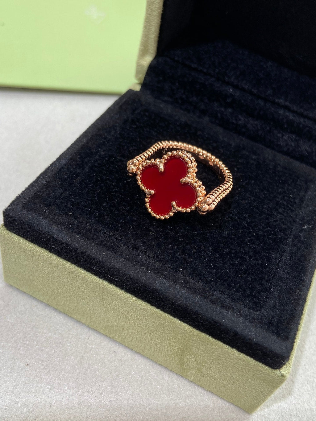 ¡®Glow¡¯CLOVER RIVERSIBLE ROSE GOLD RING