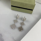 ¡®Glow¡¯CLOVER 3 MOTIF DIAMOND SILVER DROP EARRINGS