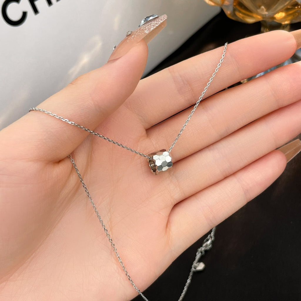 GlowBEE MINI NECKLACE