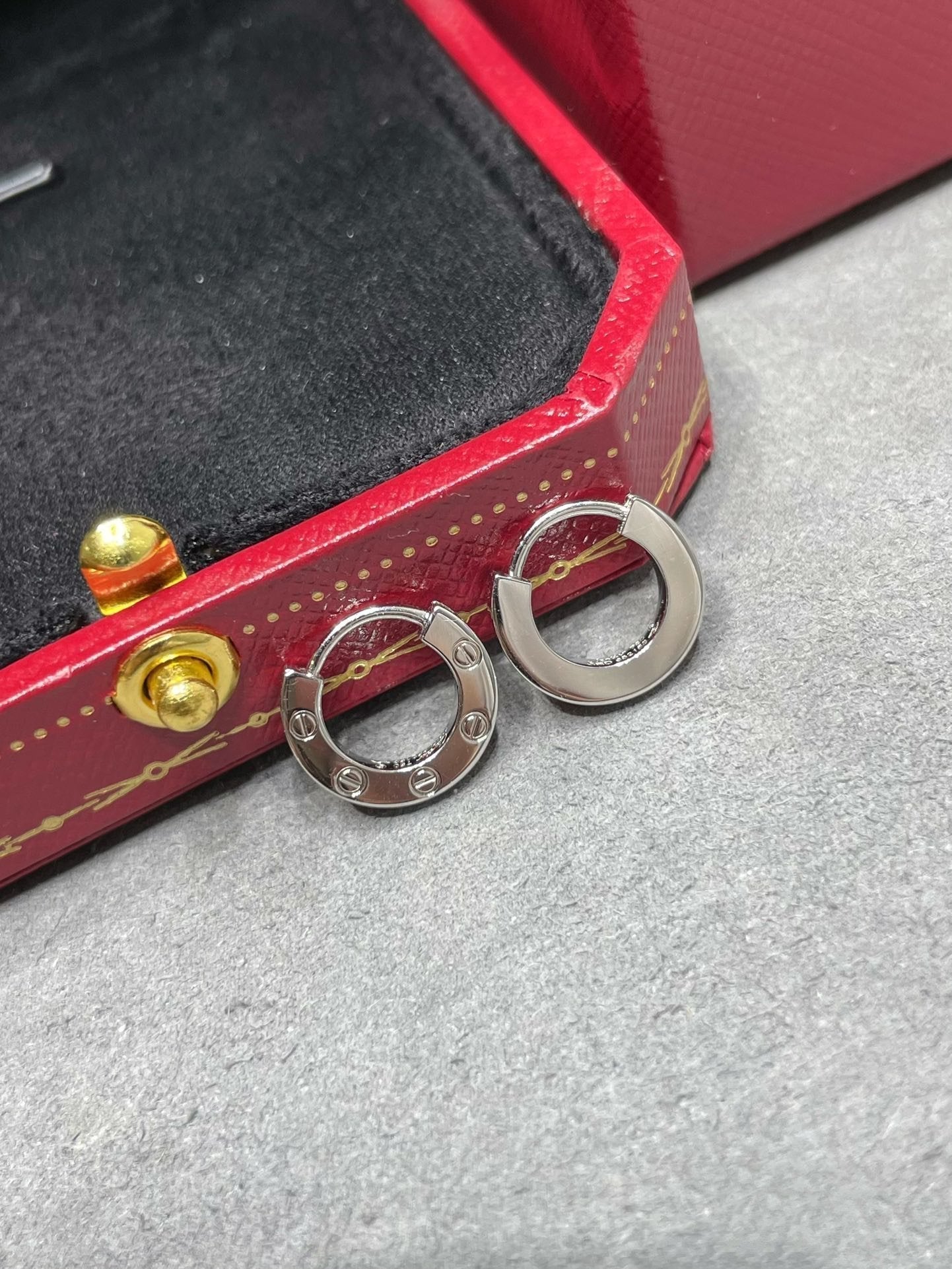 GlowLOVE MINI EARRINGS