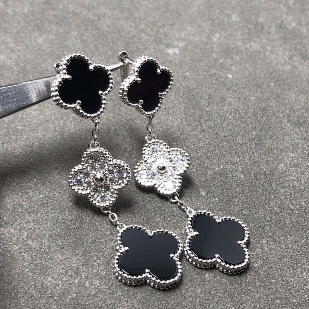 ¡®Glow¡¯CLOVER 3 MOTIF DIAMOND ONYX SILVER EARRINGS