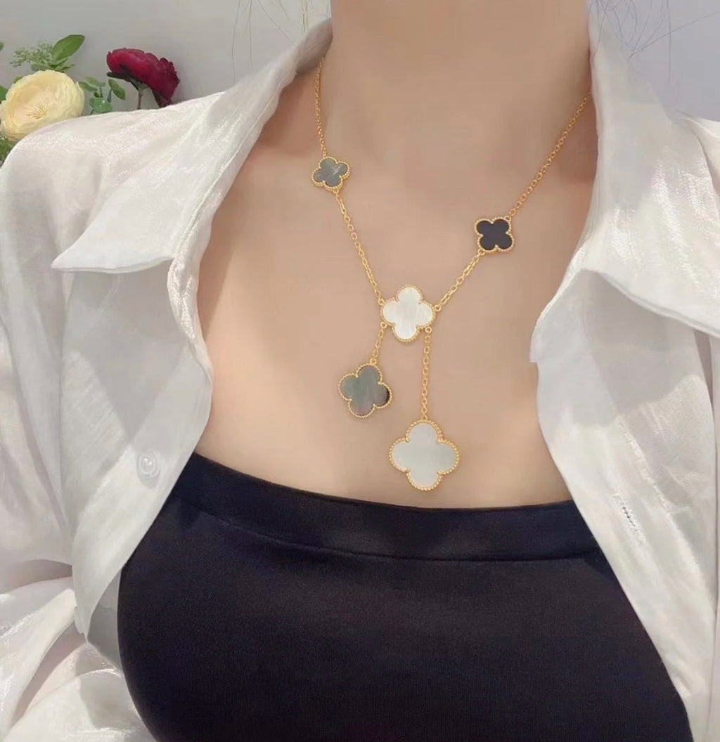 ¡®Glow¡¯CLOVER 6 MOTIF MOP ONYX GOLD NECKLACE