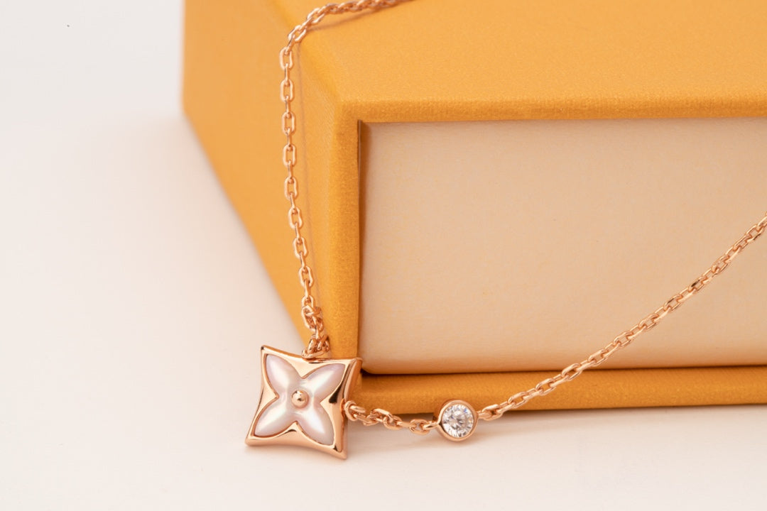GlowSTAR PINK MOP 1 DIAMOND PINK GOLD NECKLACE