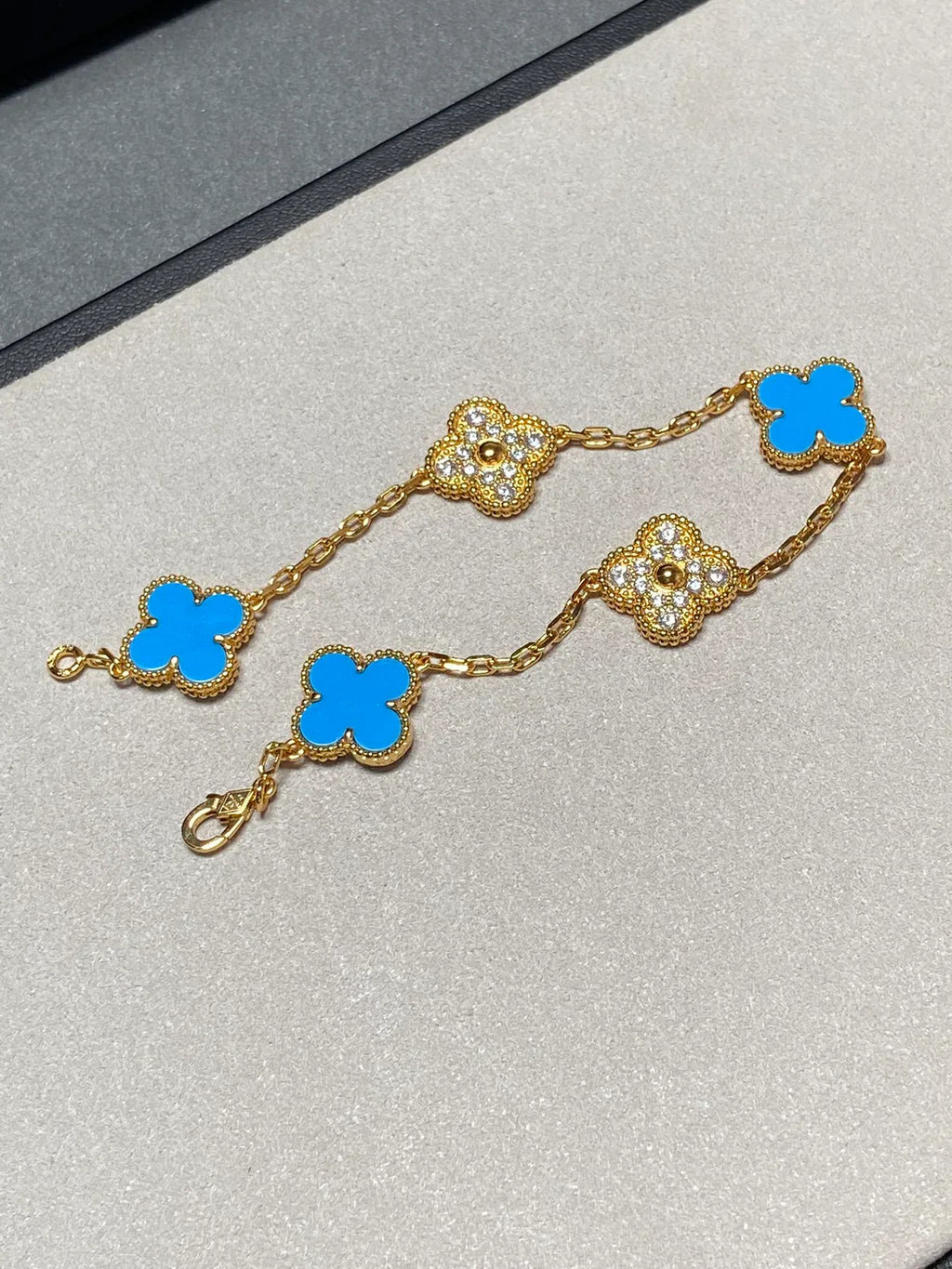 [Glow Jewelry] CLOVER 5 MOTIF BLUE AGATE BRACELET COLLECTION