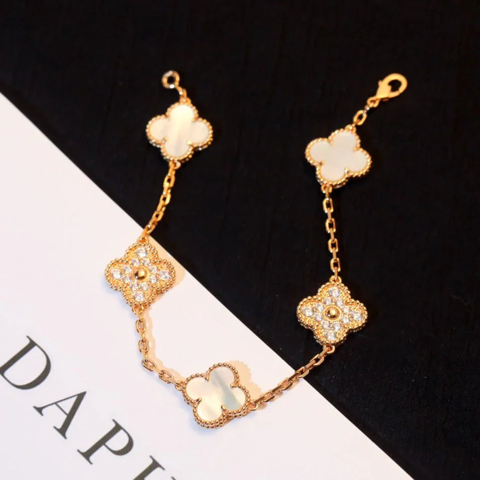 [Glow Jewelry]CLOVER WHITE PEARL MOP 5 MOTIF BRACELET COLLECTION