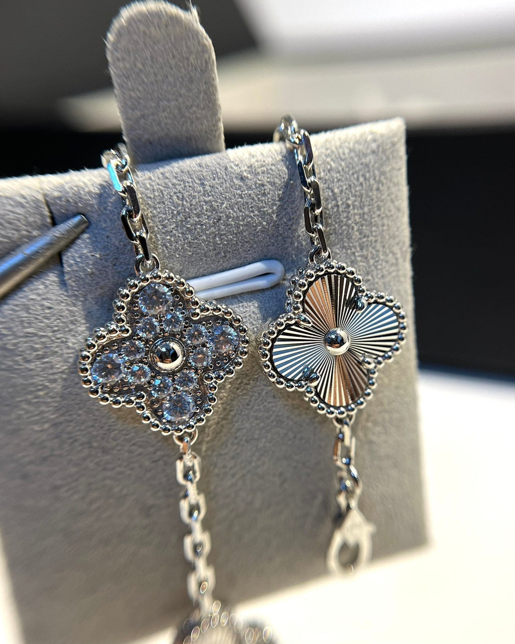 [Glow Jewelry] CLOVER 5 MOTIF LASER BRACELET COLLECTION