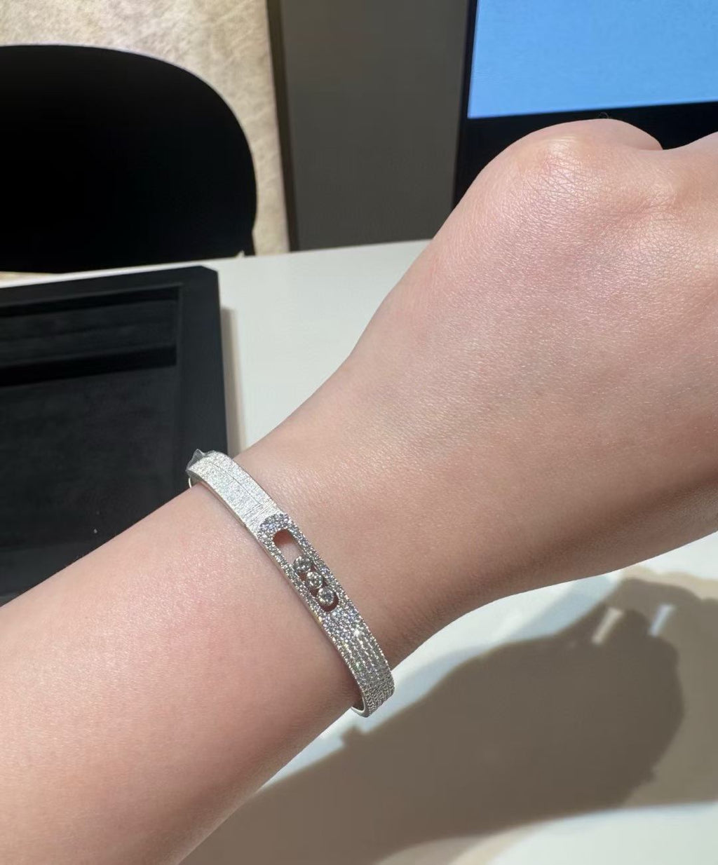[Glow]2026 BRAND-NEW FROSTED BRACELET WITH DIAMONDS THREE COLORS