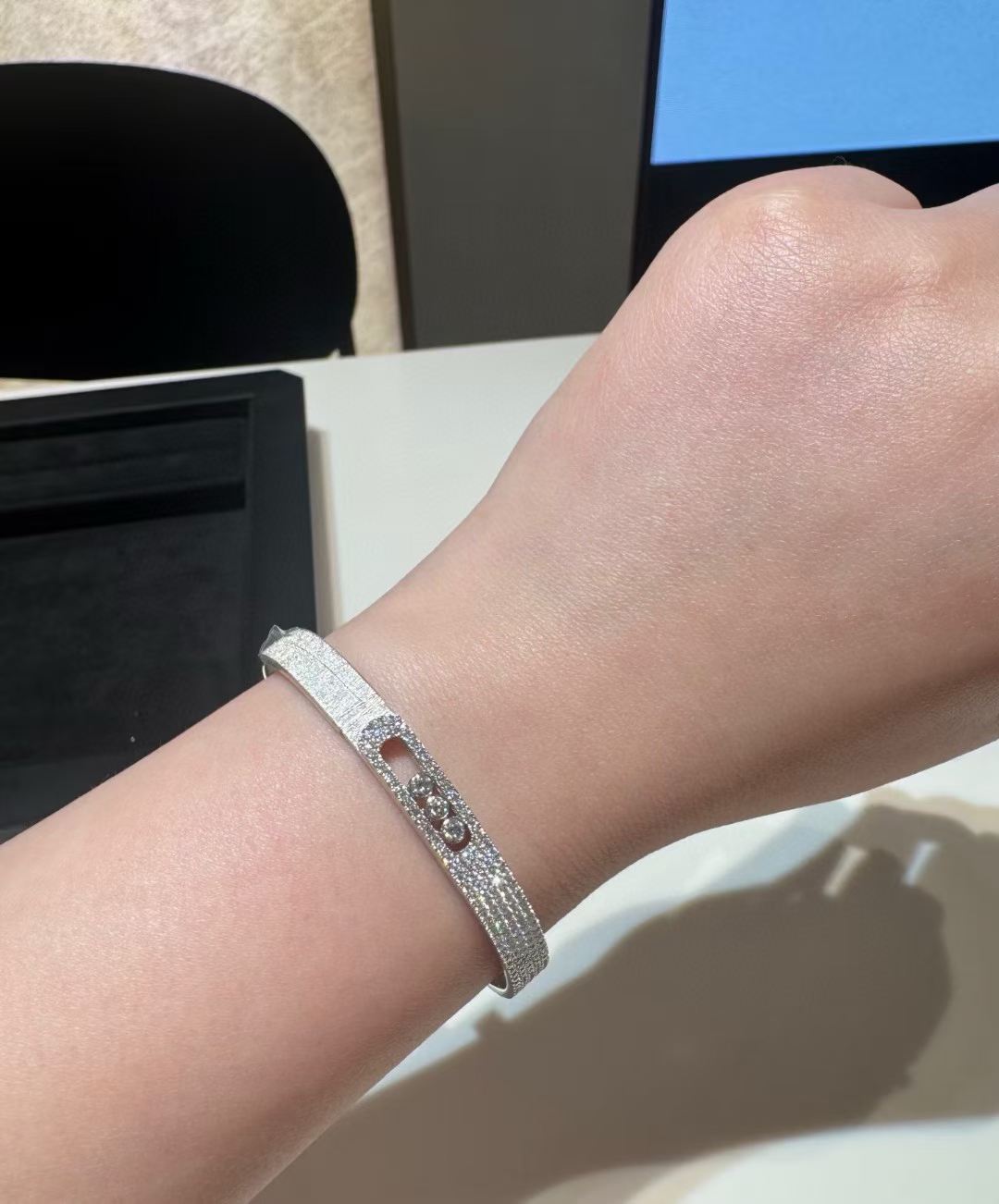 [Glow]2026 BRAND-NEW FROSTED BRACELET WITH DIAMONDS THREE COLORS